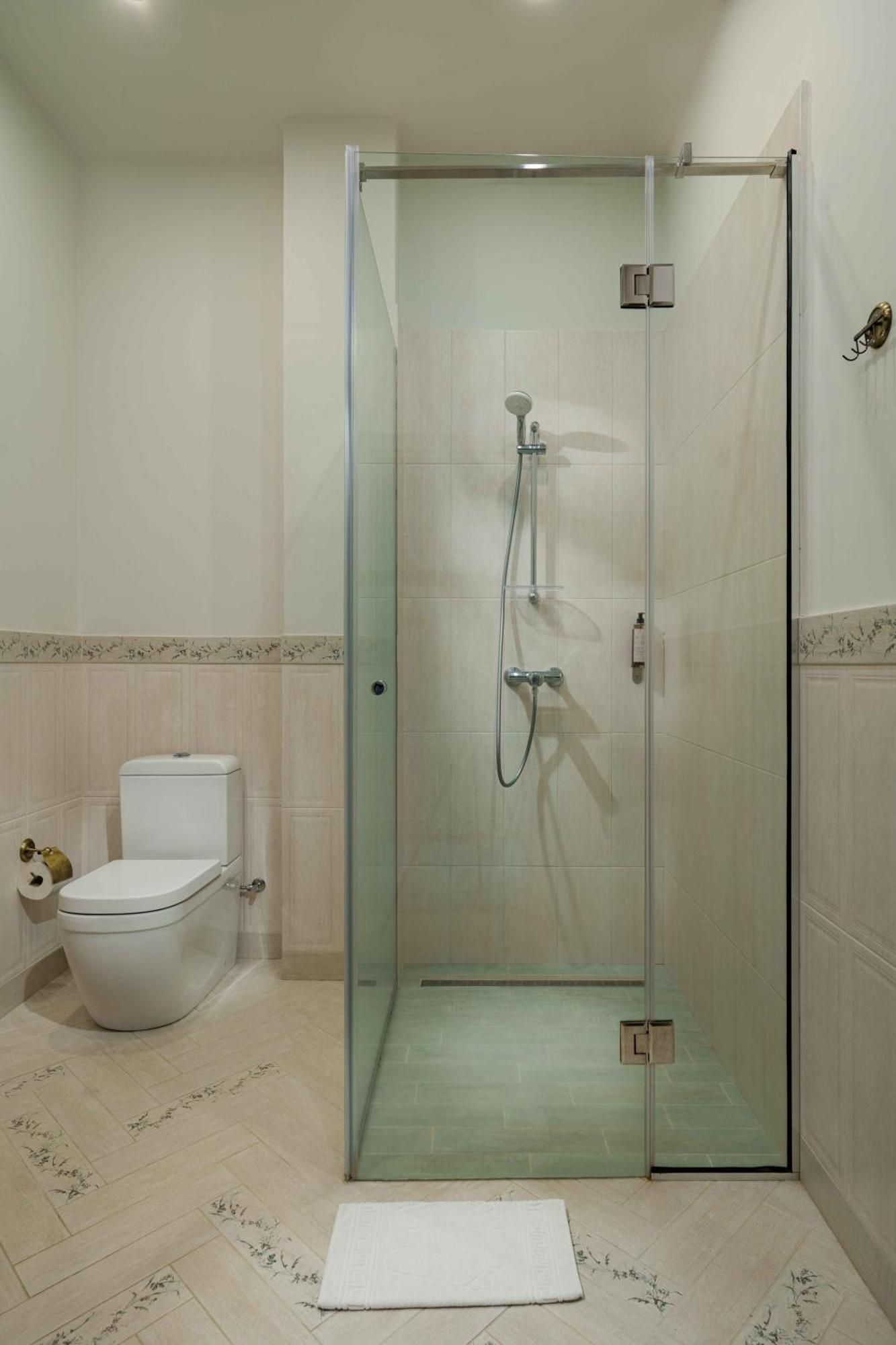 Grand Hotel Gyumri By Apricot Hotels Buitenkant foto