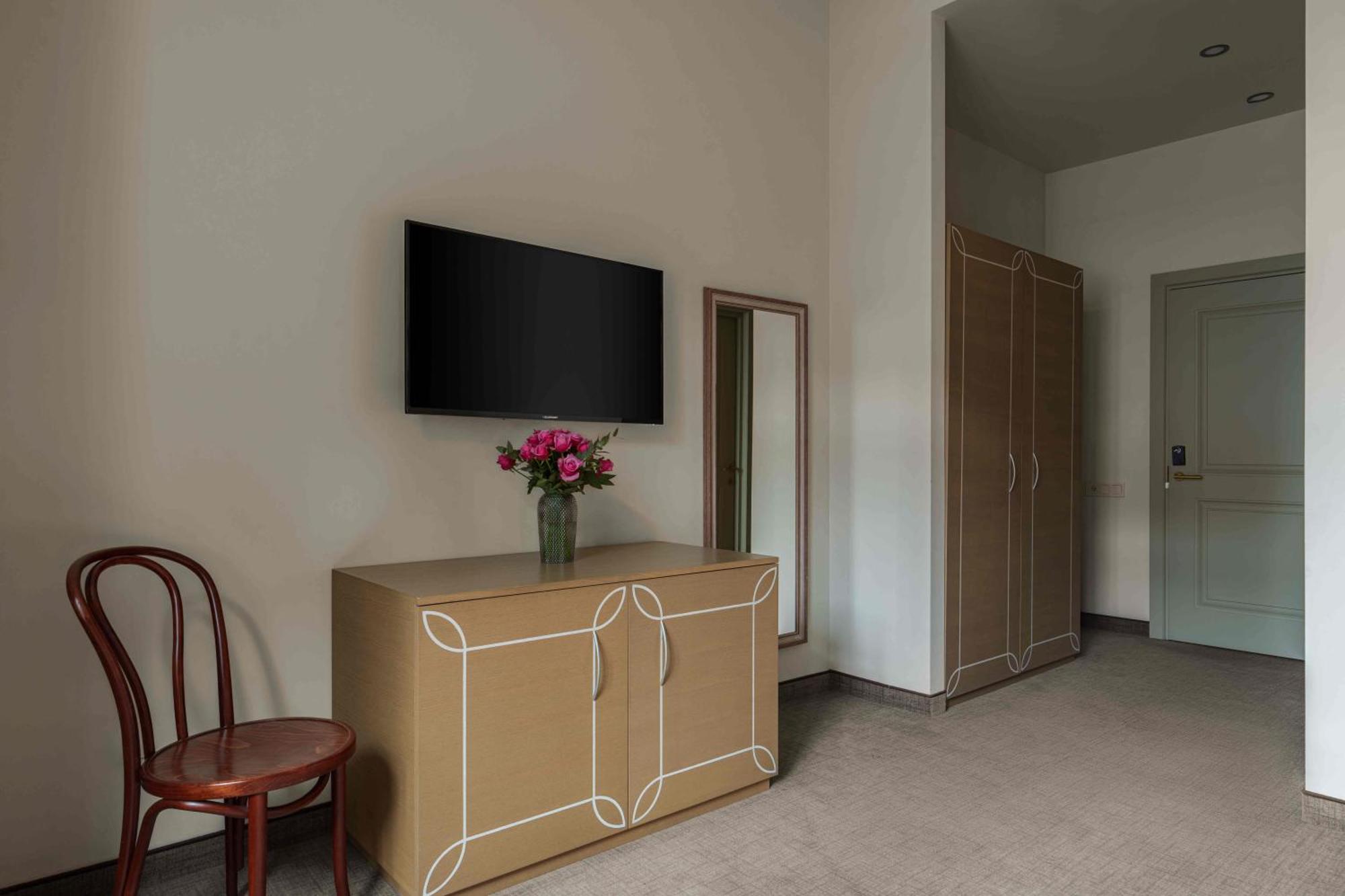 Grand Hotel Gyumri By Apricot Hotels Buitenkant foto