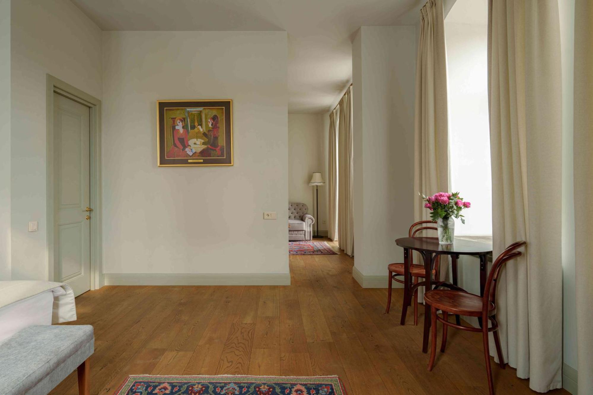 Grand Hotel Gyumri By Apricot Hotels Buitenkant foto
